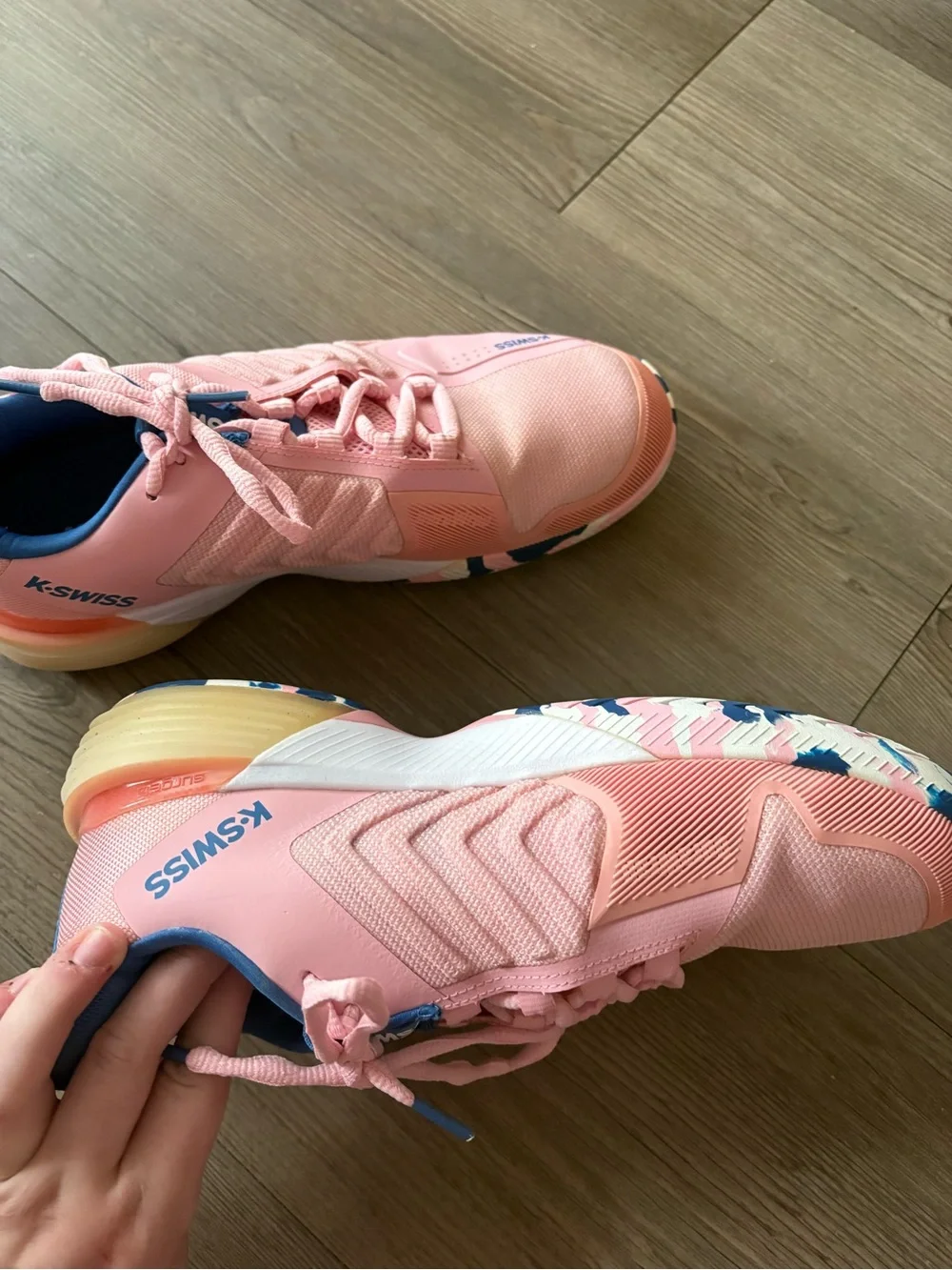K-Swiss Women's Ultrashot 3 Tennis Shoe